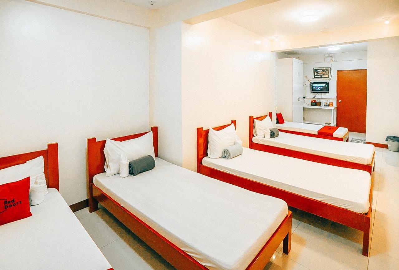 לגאזפי Reddoorz At S & L Apartelle Daraga Albay מראה חיצוני תמונה