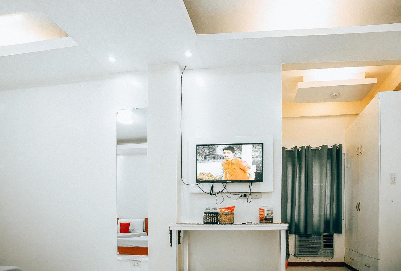לגאזפי Reddoorz At S & L Apartelle Daraga Albay מראה חיצוני תמונה