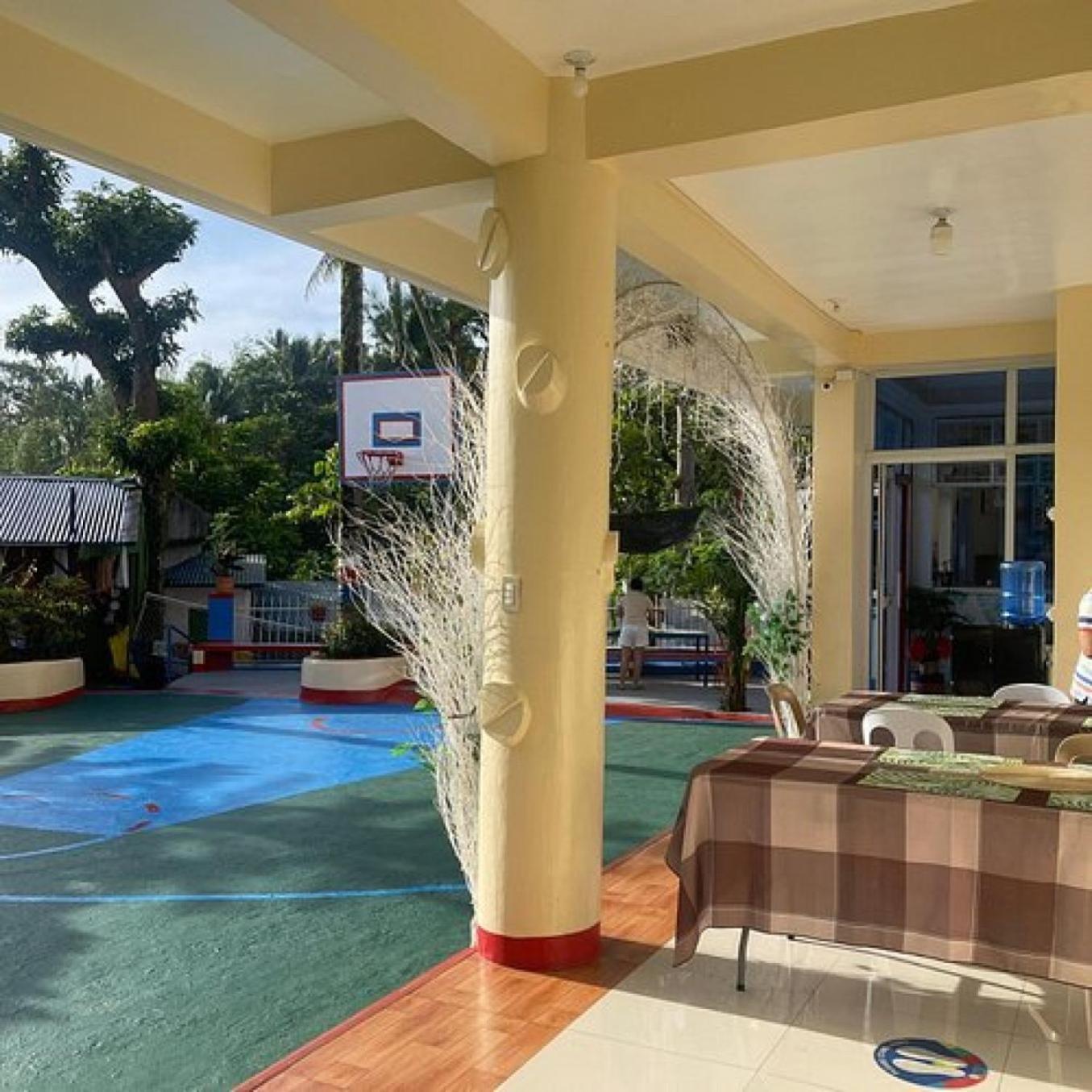 לגאזפי Reddoorz At S & L Apartelle Daraga Albay מראה חיצוני תמונה
