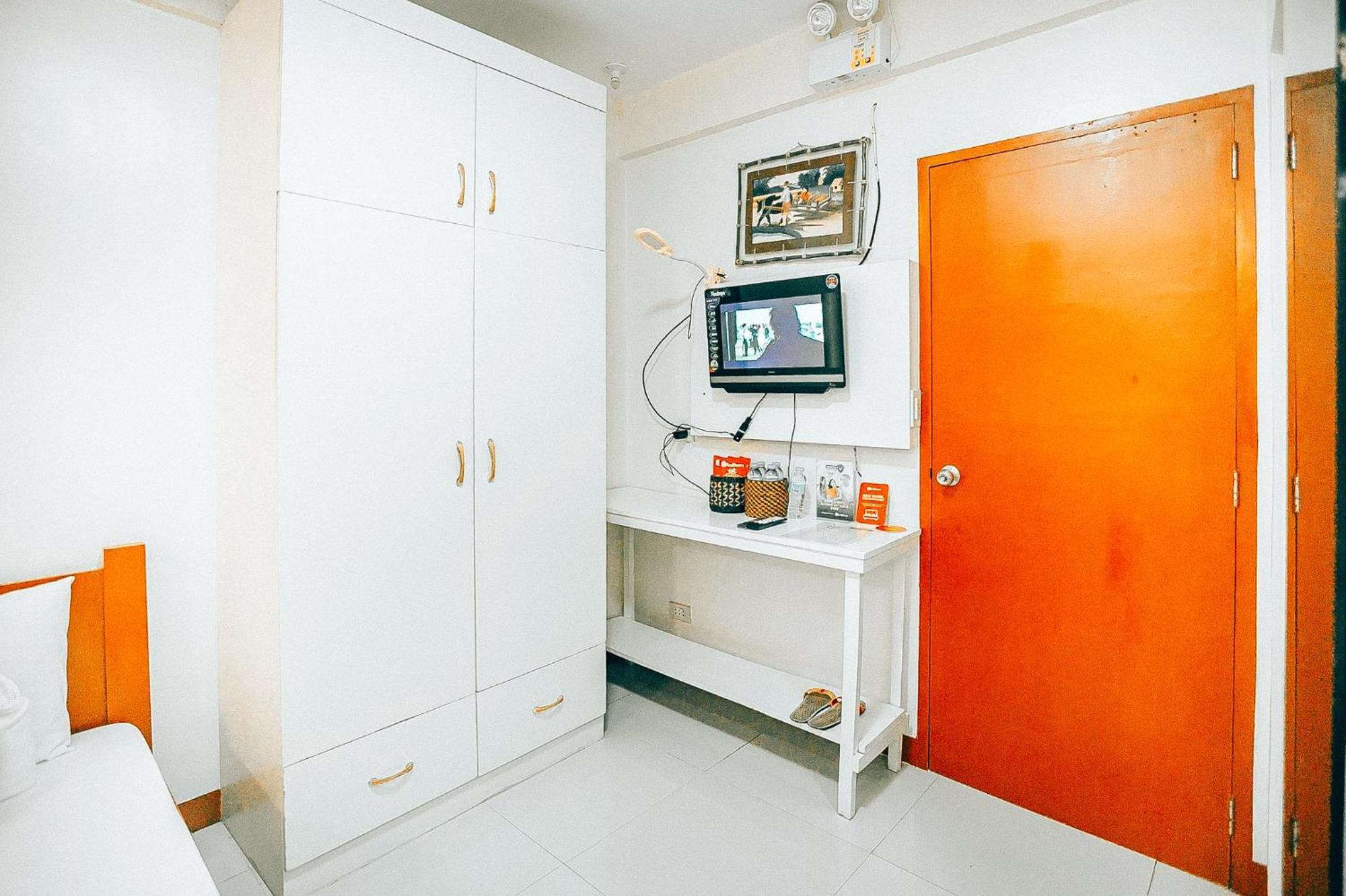 לגאזפי Reddoorz At S & L Apartelle Daraga Albay מראה חיצוני תמונה